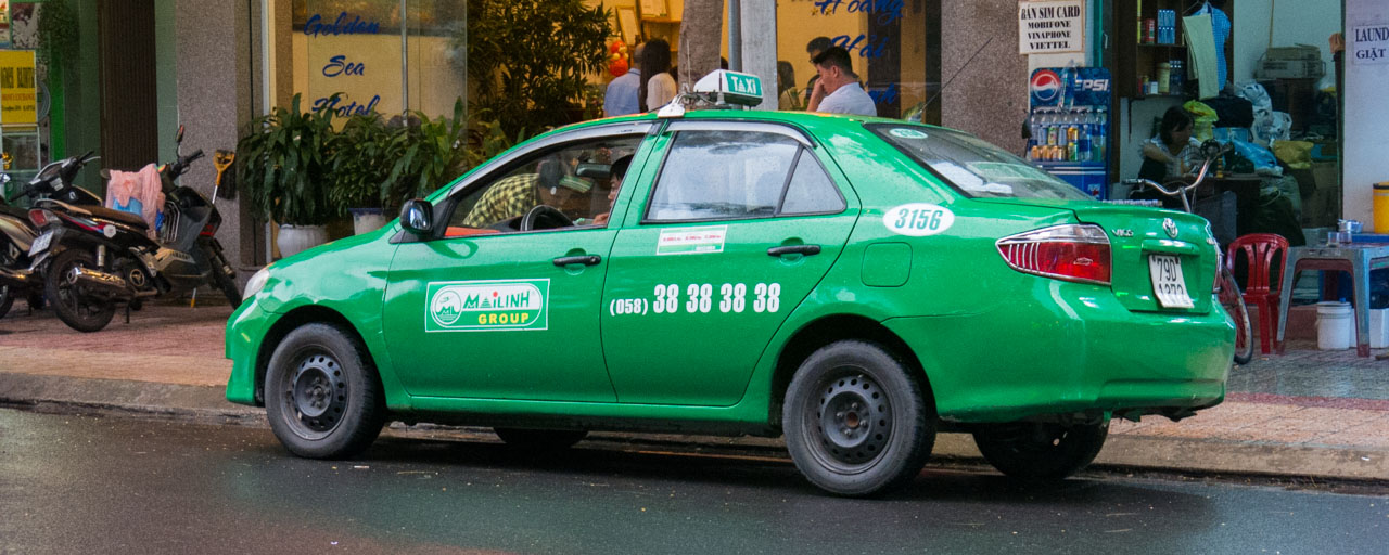 2013-Vietnam-Taxi-0835